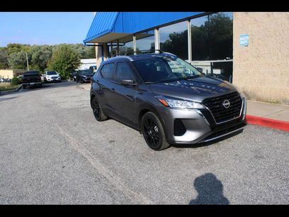 Used 2022 Nissan Kicks SV w/ Exterior Package