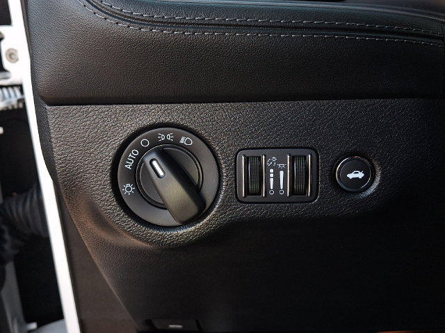 Used 2023 Dodge Challenger R/T Scat Pack RWD image 24