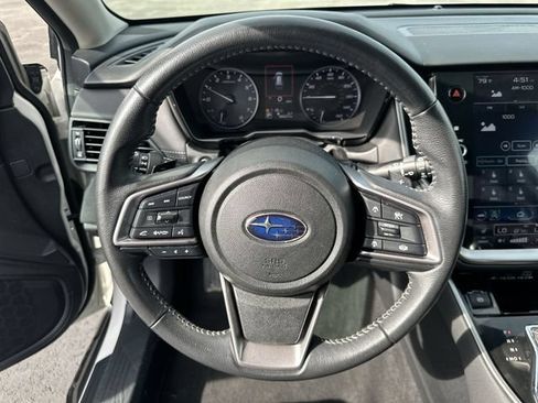 Used 2024 Subaru Outback Premium AWD/4WD image 13