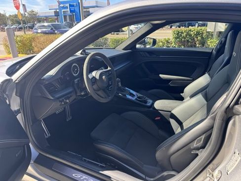 Used 2022 Porsche 911 GT3 image 5
