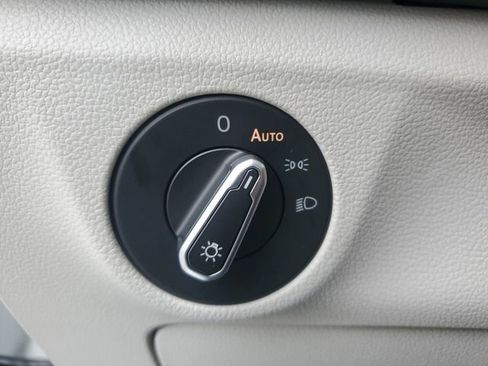 New 2026 Volkswagen Jetta SE image 29