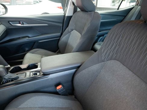 Used 2025 Toyota Camry LE image 10