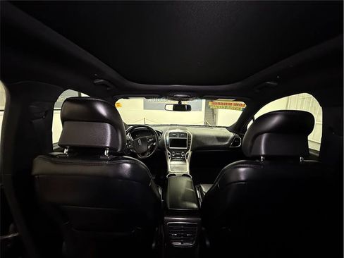 Used 2017 Lincoln MKX Reserve image 15