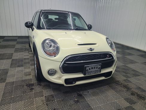 Used 2015 MINI Cooper S image 5