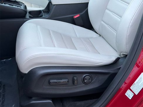 Used 2025 Honda CR-V EX-L image 16