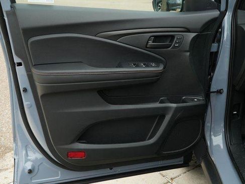 Used 2025 Honda Ridgeline TrailSport+ image 12