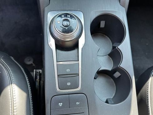 Used 2021 Ford Escape SEL w/ Class II Trailer Tow Package image 19