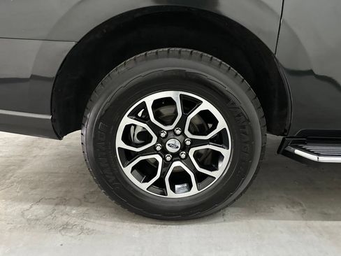 Used 2023 Ford Expedition Max XLT RWD image 55