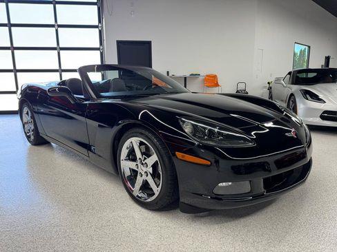 Used 2007 Chevrolet Corvette Convertible w/ Preferred Equipment Group RWD image 20