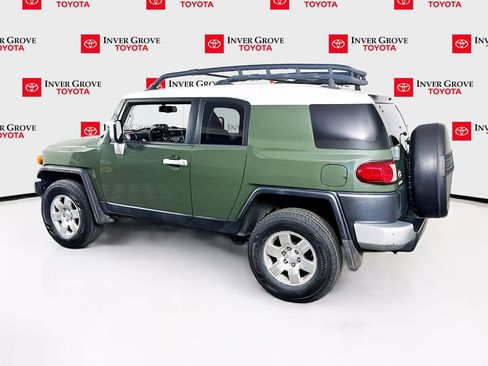 Used 2010 Toyota FJ Cruiser 4WD image 7