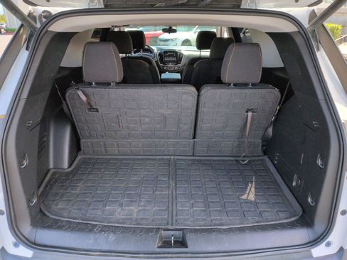 Used 2019 Chevrolet Traverse LT image 30