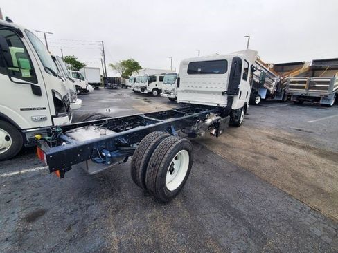 New 2025 Isuzu NPR RWD image 3