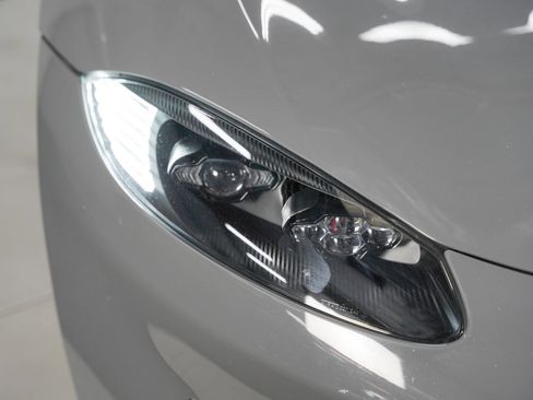 Used 2020 Aston Martin V8 Vantage AMR RWD image 12