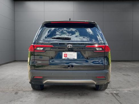 Certified 2024 Toyota Grand Highlander AWD image 4