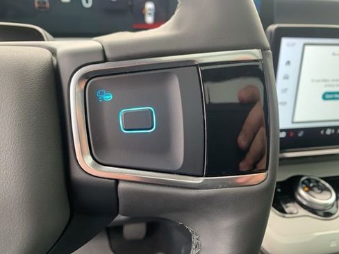 New 2025 Ford Expedition Max Active image 16