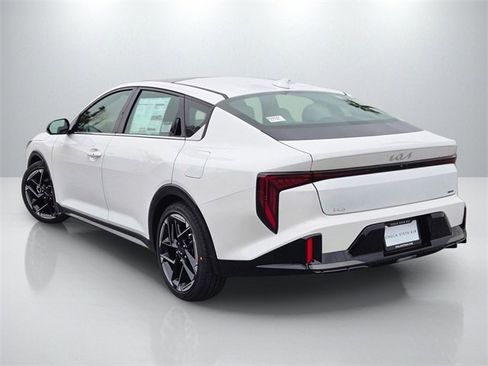 New 2026 Kia K4 GT-Line image 8