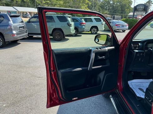 Used 2021 Toyota 4Runner SR5 RWD image 17