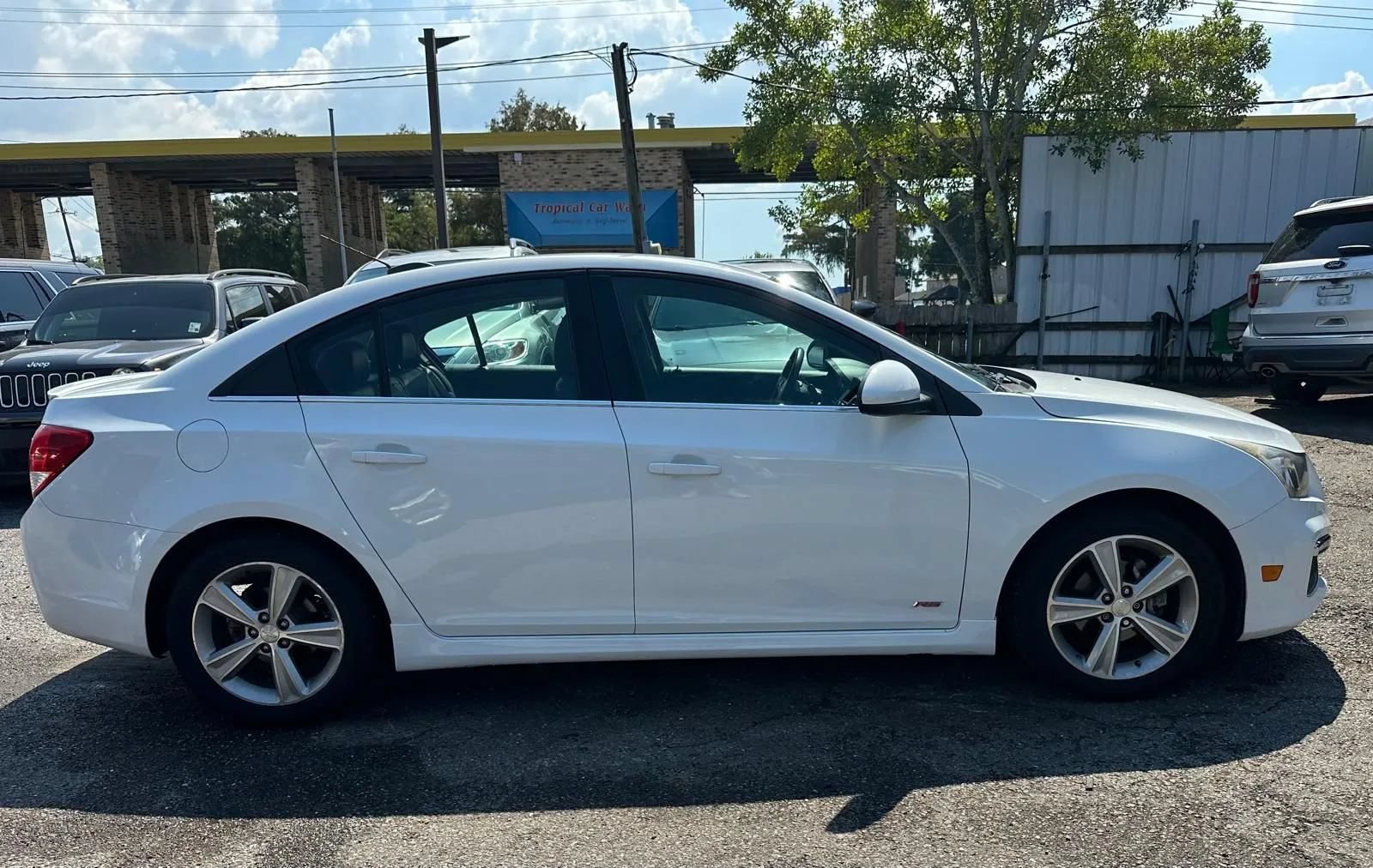Used 2016 Chevrolet Cruze LT w/ RS Package FWD image 5