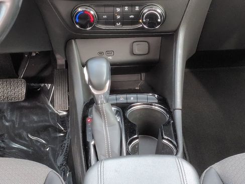 Used 2024 Buick Encore GX Preferred image 19