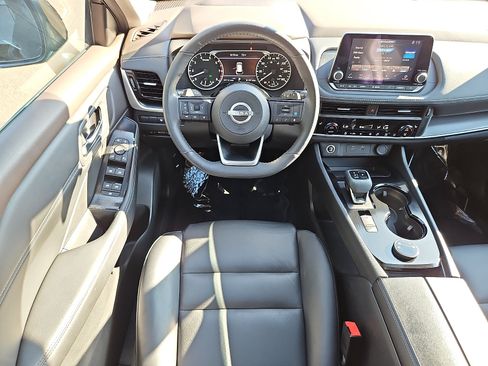 Certified 2023 Nissan Rogue SV w/ SV Premium Package AWD/4WD image 10