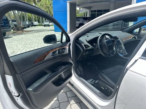 Used 2020 Lincoln MKZ Reserve w/ Elements Package AWD/4WD image 22