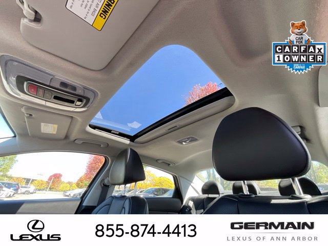 Used 2025 Hyundai Elantra Limited FWD image 21