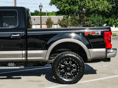 Used 2018 Ford F250 King Ranch w/ Chrome Package image 13