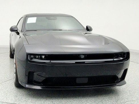 Used 2024 Dodge Charger Daytona Scat Pack w/ Plus Group image 2