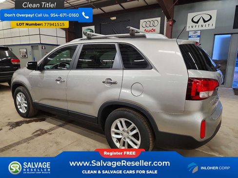 Used 2015 Kia Sorento LX image 3