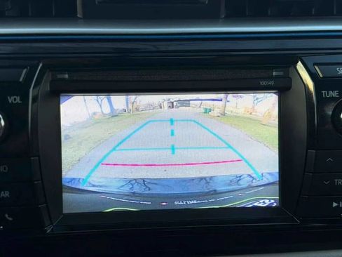 Used 2014 Toyota Corolla LE image 15