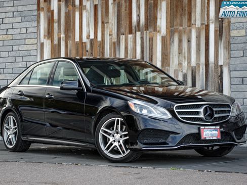 Used 2016 Mercedes-Benz E 400 4MATIC Sedan image 9