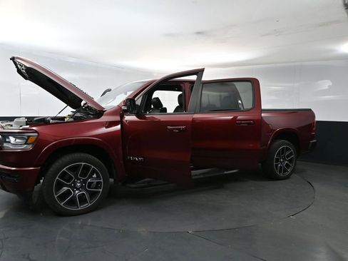 Used 2019 RAM 1500 Laramie AWD/4WD image 27