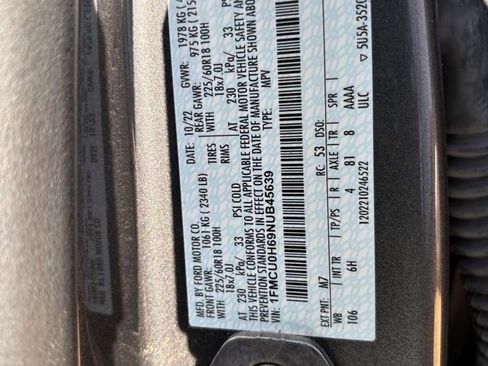 Used 2022 Ford Escape SEL FWD image 21