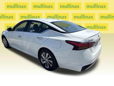 Used 2020 Nissan Altima 2.5 S FWD image 4