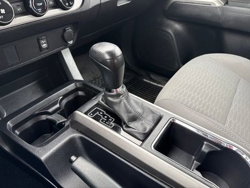 Used 2017 Toyota Tacoma SR5 w/ Tow Package image 27