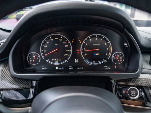 Used 2017 BMW X5 M AWD/4WD image 13