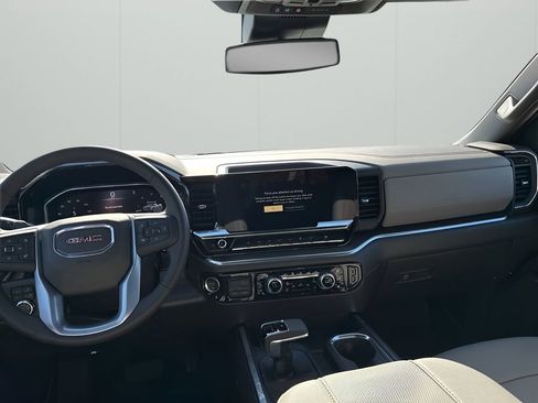New 2026 GMC Sierra 1500 SLT image 21