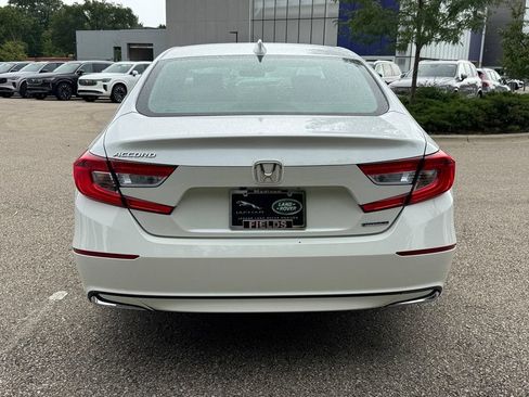 Used 2019 Honda Accord EX image 3