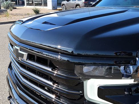 Used 2024 Chevrolet Silverado 1500 High Country w/ Midnight Edition AWD/4WD image 17