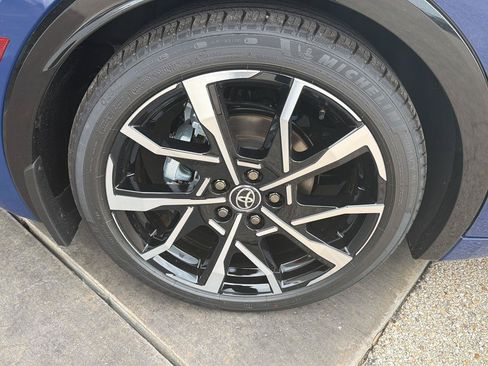 New 2026 Toyota Prius Plug-In Hybrid FWD image 7