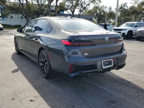 Used 2023 BMW 760i xDrive image 7