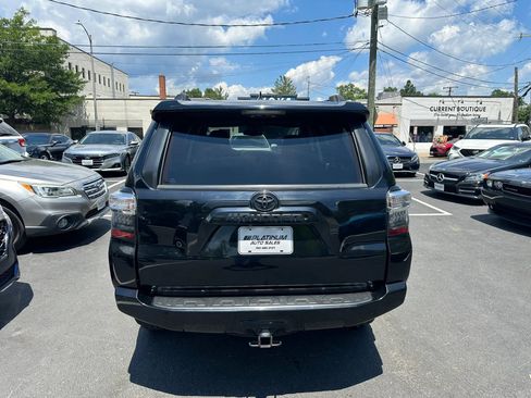 Used 2019 Toyota 4Runner SR5 Premium AWD/4WD image 7