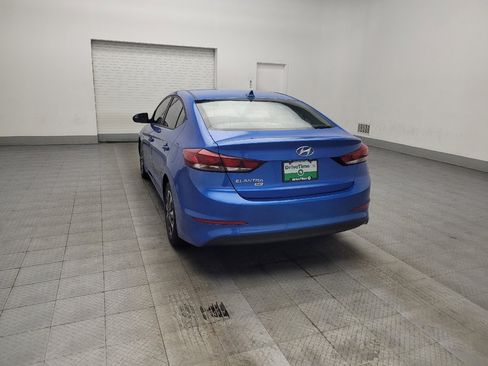 Used 2017 Hyundai Elantra SE image 5