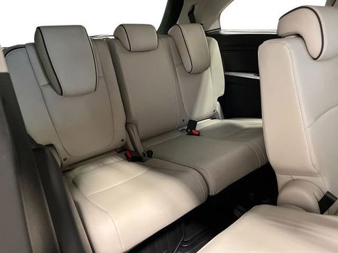 New 2026 Honda Odyssey Touring image 23