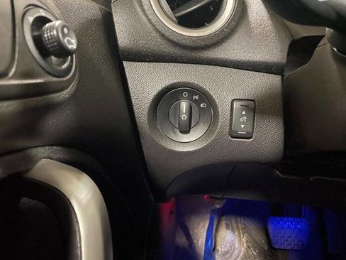 Used 2012 Ford Fiesta SE image 34