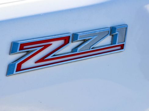 Used 2021 Chevrolet Silverado 3500 LT image 12