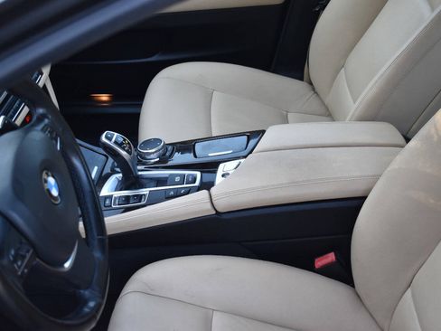 Used 2016 BMW 535i xDrive Sedan AWD/4WD image 31