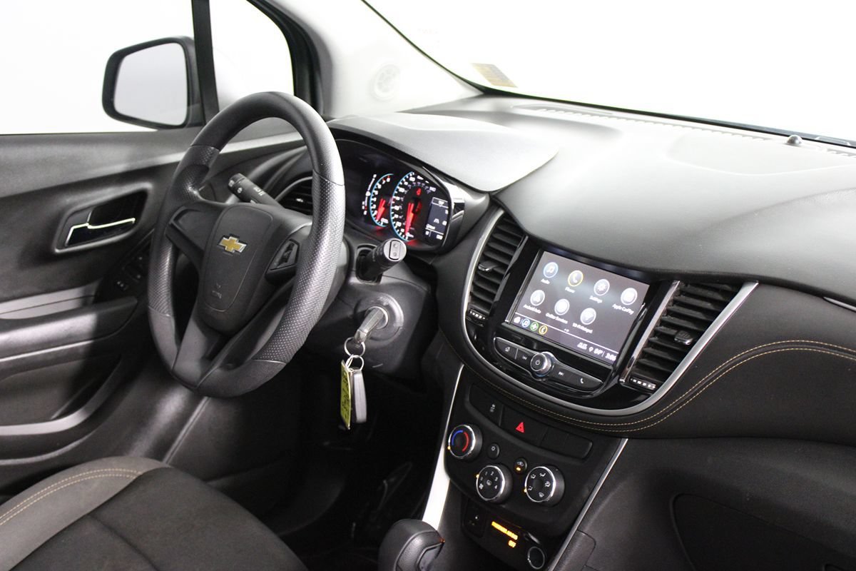 Used 2018 Chevrolet Trax LS FWD image 9