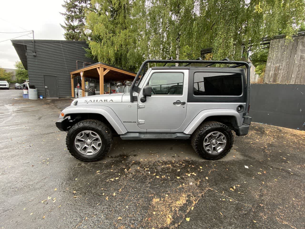 Used 2014 Jeep Wrangler Sahara AWD/4WD image 3
