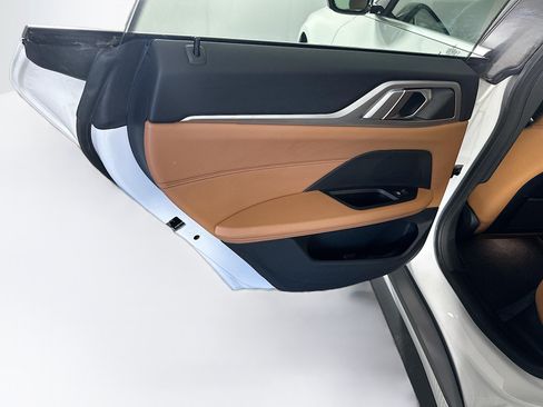 Used 2023 BMW i4 eDrive35 RWD image 28